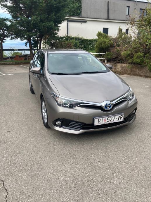 Toyota Auris 1,8 HSD HYBRID, fotografija 5