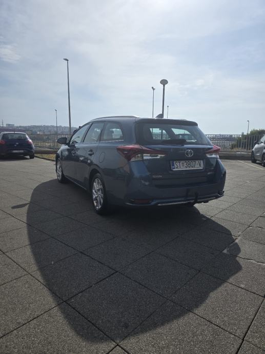 Toyota Auris karavan 1.6 D, fotografija 4