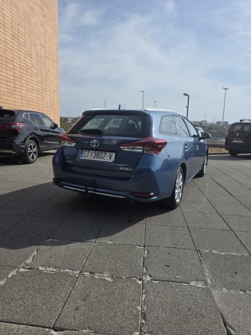 Toyota Auris karavan 1.6 D, fotografija 8