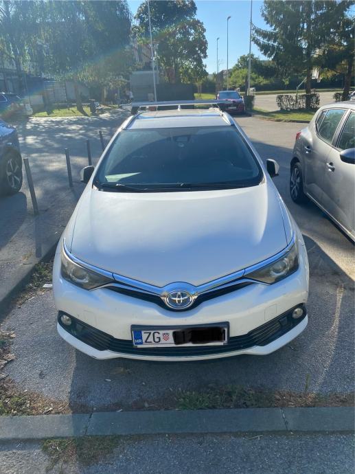 Toyota Auris Touring Sports 1.8 Hybrid – 2016. – 234.000 km, fotografija 4