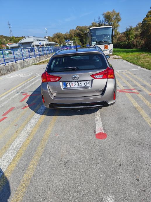 Toyota Auris karavan TS 1,4 D-4D, pogled izvana - slika 2