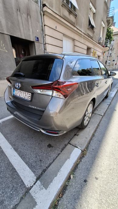 Toyota Auris Touring Sports 1.8 Hybrid SOL - PRVI VLASNIK, fotografija 8