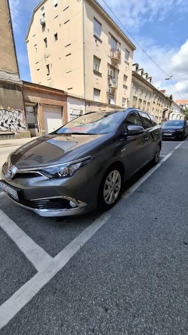 Toyota Auris Touring Sports 1.8 Hybrid SOL - PRVI VLASNIK, fotografija 6