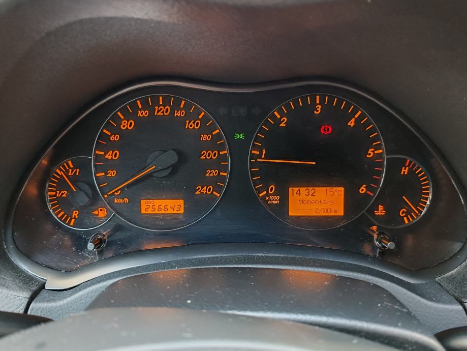 Toyota Avensis 2,2 D-4D Sol+, reg. do 8/27., 110kW, 2007. g., fotografija 16