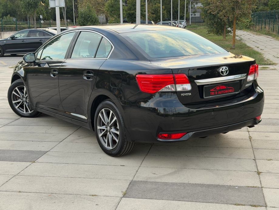 Toyota Avensis 2.2 D4D Luna 2013g NIJE UVOZ! Led Svijetla KAMERA NAVI!, fotografija 6