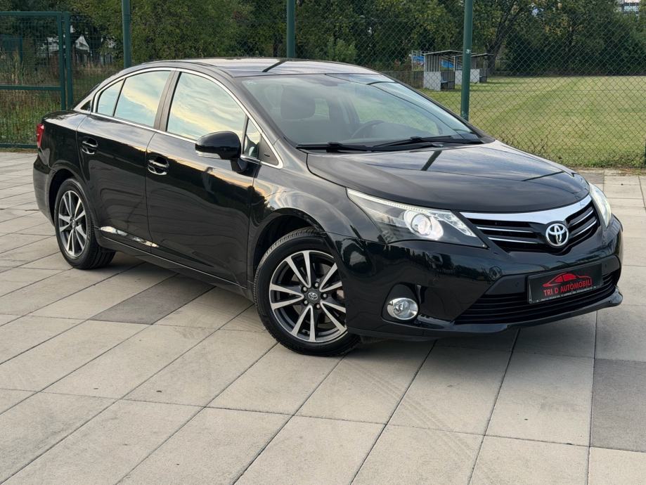 Toyota Avensis 2.2 D4D Luna 2013g NIJE UVOZ! Led Svijetla KAMERA NAVI!, fotografija 3