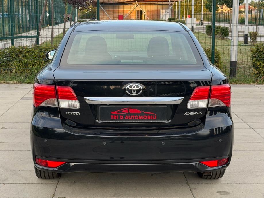 Toyota Avensis 2.2 D4D Luna 2013g NIJE UVOZ! Led Svijetla KAMERA NAVI!, fotografija 7
