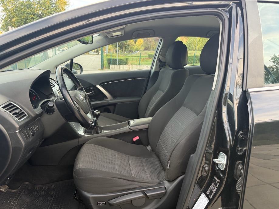 Toyota Avensis 2.2 D4D Luna 2013g NIJE UVOZ! Led Svijetla KAMERA NAVI!, fotografija 13