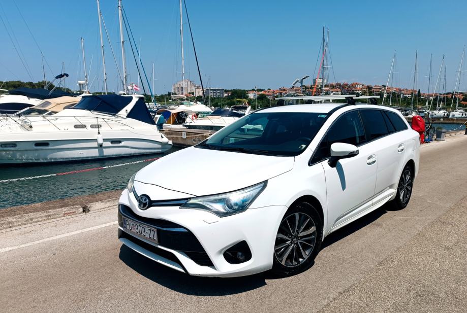 Toyota Avensis TS 2.0 D-4D Style, fotografija 2