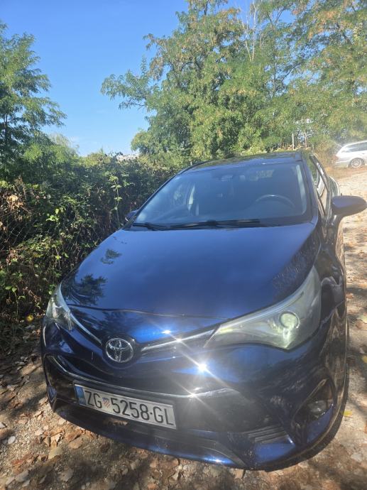 Toyota Avensis Wagon 2,0, fotografija 7