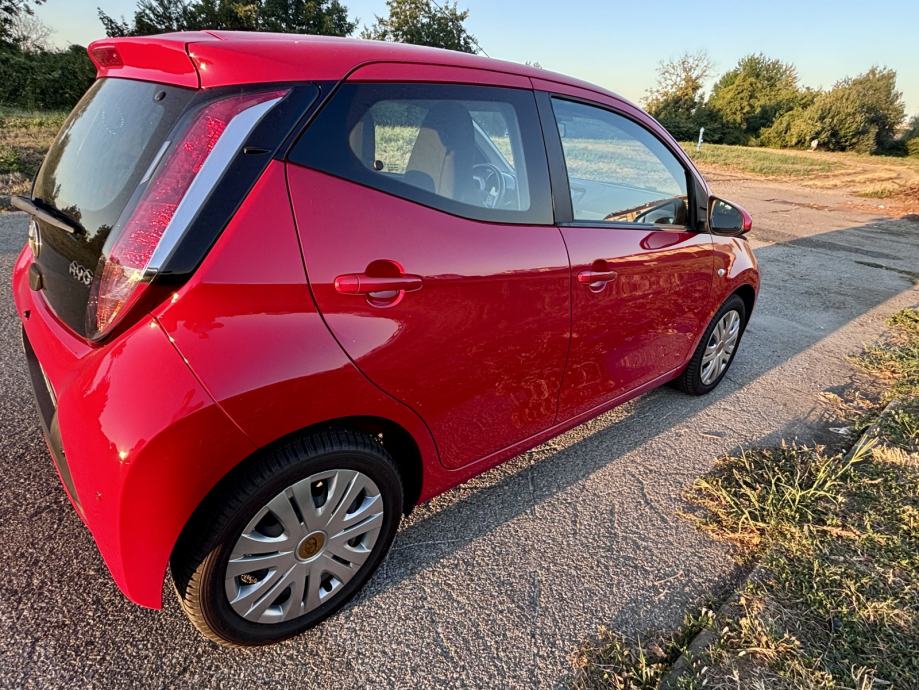Toyota Aygo 1,0, fotografija 4