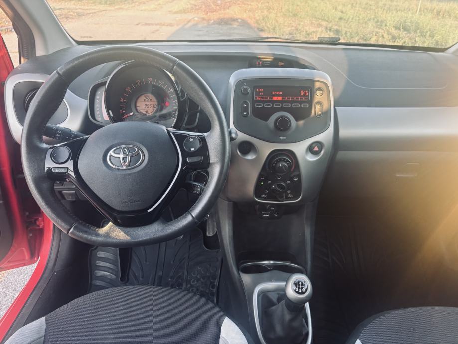 Toyota Aygo 1,0, fotografija 7