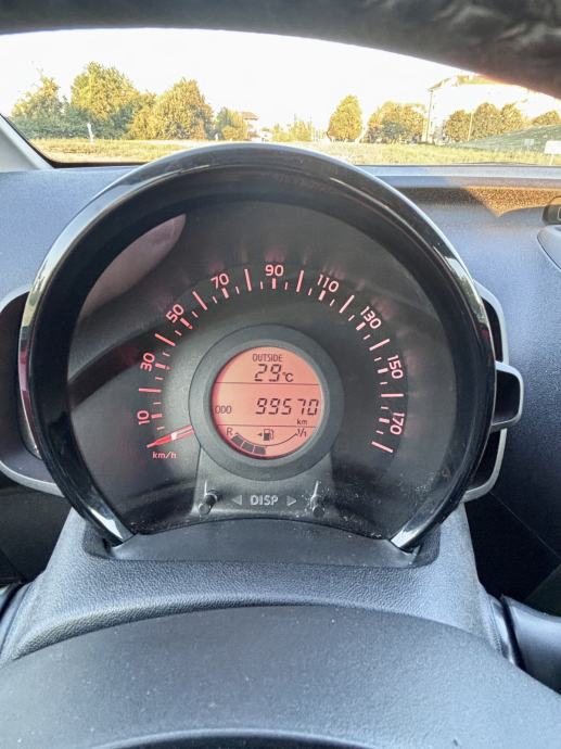 Toyota Aygo 1,0, fotografija 8