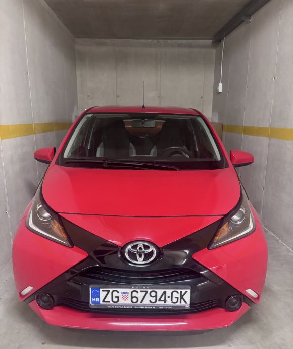 Toyota Aygo 1,0, fotografija 9