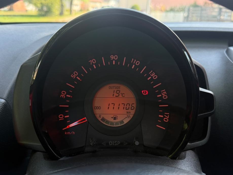 Toyota Aygo 1,0, fotografija 8