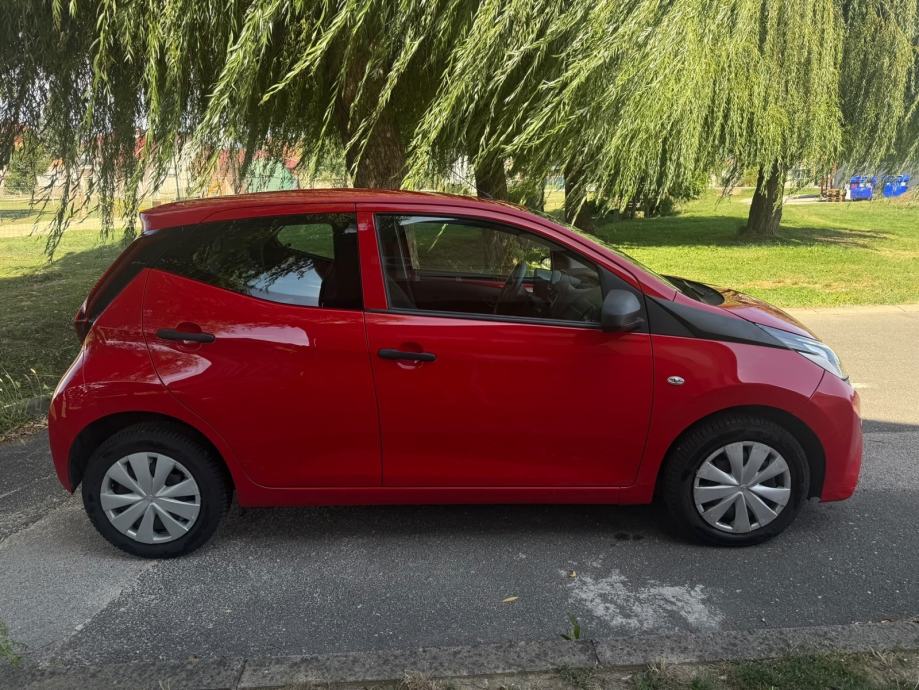 Toyota Aygo 1,0, fotografija 6