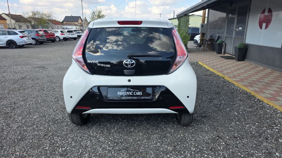 Toyota Aygo 1,0 VVT-i X-Play Kamera, fotografija 5