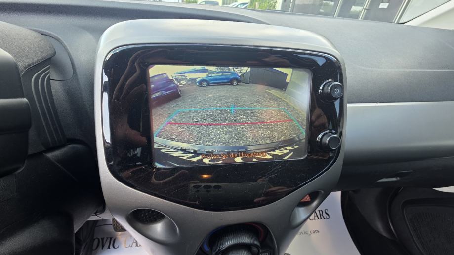 Toyota Aygo 1,0 VVT-i X-Play Kamera, fotografija 17