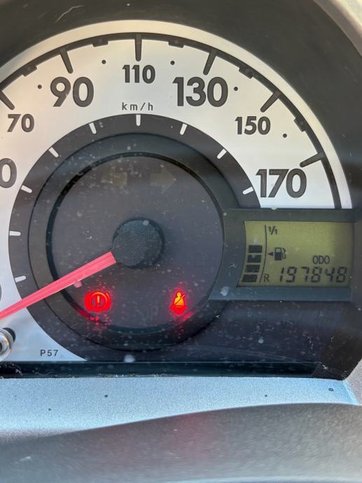 Toyota Aygo 1,0, UPRAVO REGISTRIRAN, 2006.godište, fotografija 7