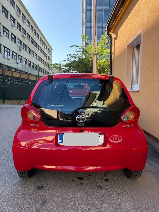 Toyota Aygo 1,0, UPRAVO REGISTRIRAN, 2006.godište, pogled izvana - slika 5