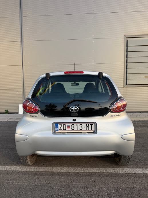 TOYOTA AYGO 1.0 VVT-i *119 000 KM* *REG 08/27* * 5 VRATA*, fotografija 7