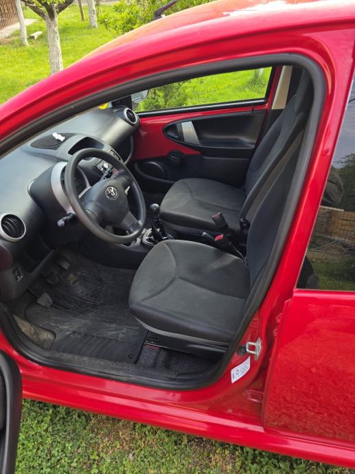 Toyota Aygo 1,0 VVT-i, fotografija 8