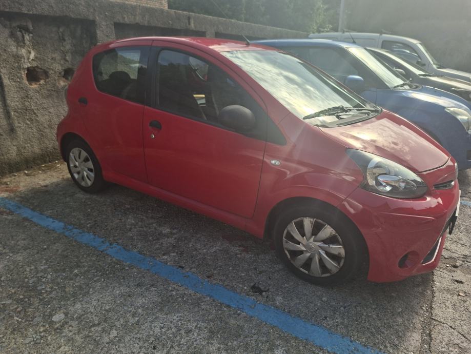 Toyota Aygo 1,0 VVT-i, fotografija 5