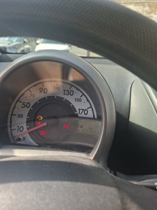 Toyota Aygo 1,0 VVT-i, fotografija 2