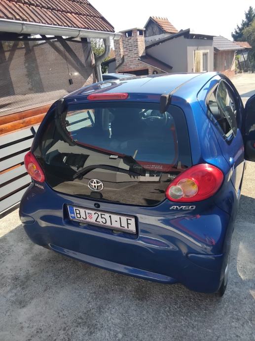 Toyota Aygo 1,0 VVT-i, fotografija 3