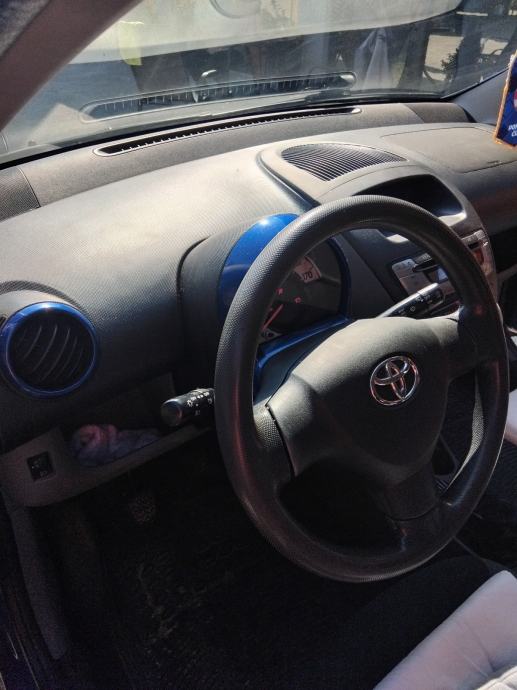Toyota Aygo 1,0 VVT-i, fotografija 8