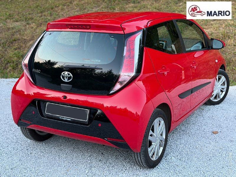 Toyota Aygo 1,0 VVT-i X Play 16.000km!, fotografija 5