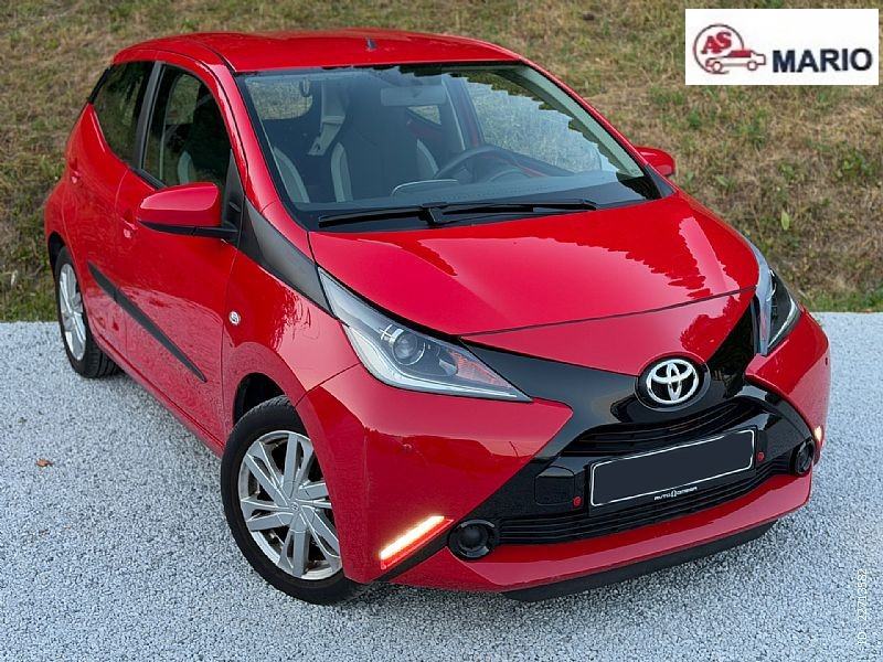 Toyota Aygo 1,0 VVT-i X Play 16.000km!, fotografija 2