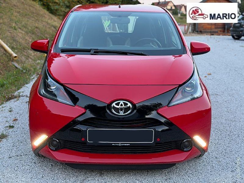 Toyota Aygo 1,0 VVT-i X Play 16.000km!, fotografija 3