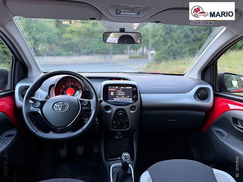 Toyota Aygo 1,0 VVT-i X Play 16.000km!, fotografija 8