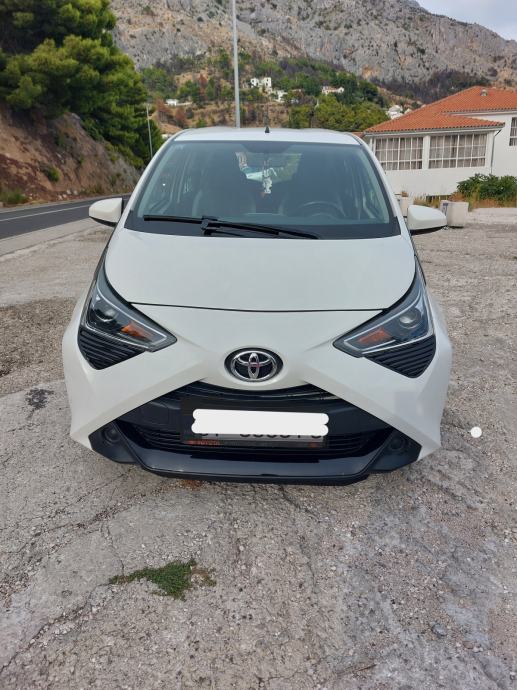 Toyota Aygo 1,0 VVT-i X-Play, fotografija 3