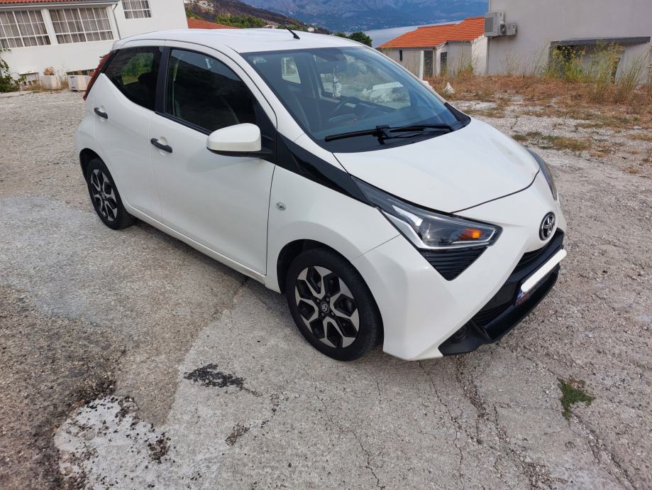 Toyota Aygo 1,0 VVT-i X-Play, fotografija 2