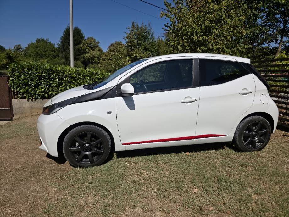 Toyota Aygo 1,0 VVT-i x, fotografija 3