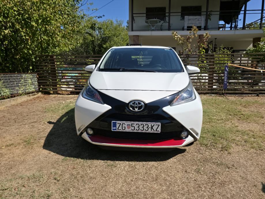 Toyota Aygo 1,0 VVT-i x, fotografija 2