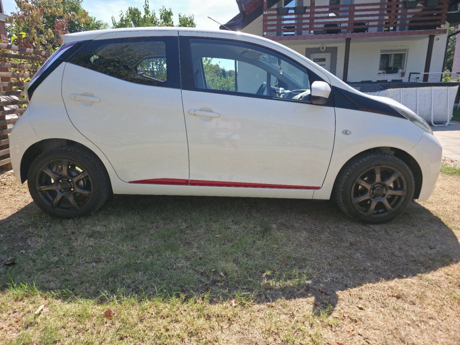 Toyota Aygo 1,0 VVT-i x, fotografija 4