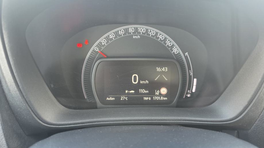 Toyota Aygo X 1.0, fotografija 17