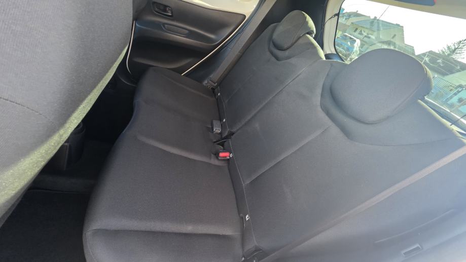Toyota Aygo X 1.0, fotografija 16
