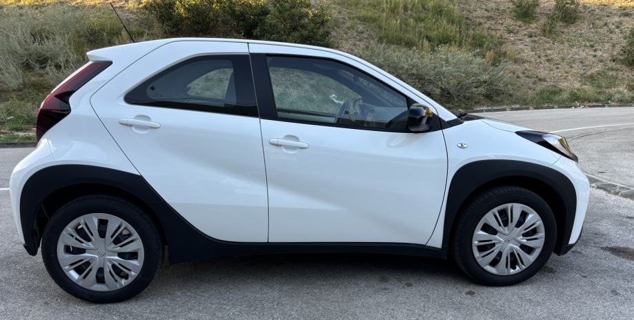 TOYOTA Aygo X 1.0 VVT-i 72 Dynamic, fotografija 7
