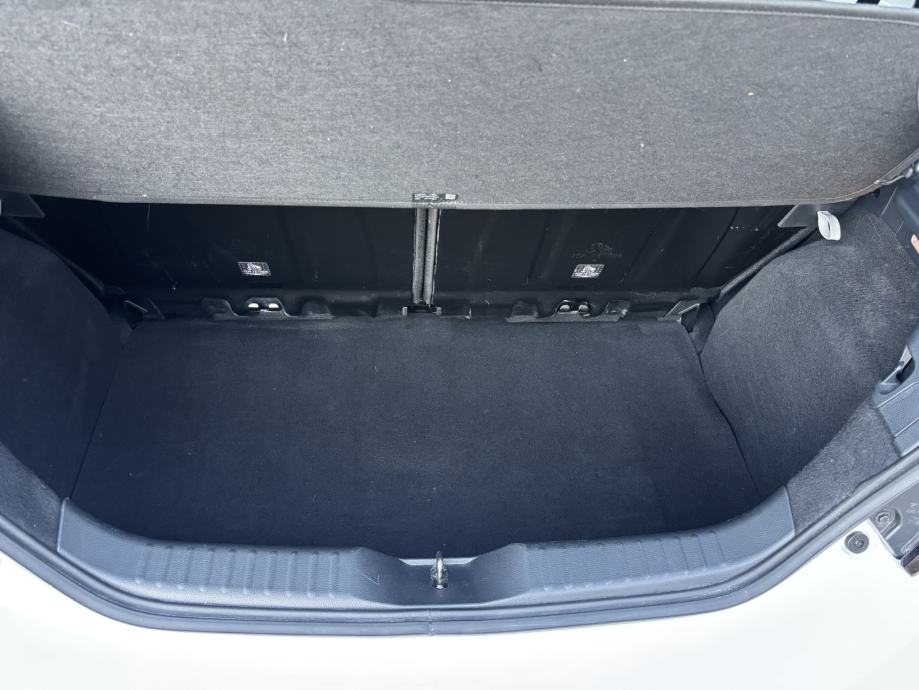 TOYOTA Aygo X 1.0 VVT-i 72 Dynamic, fotografija 11