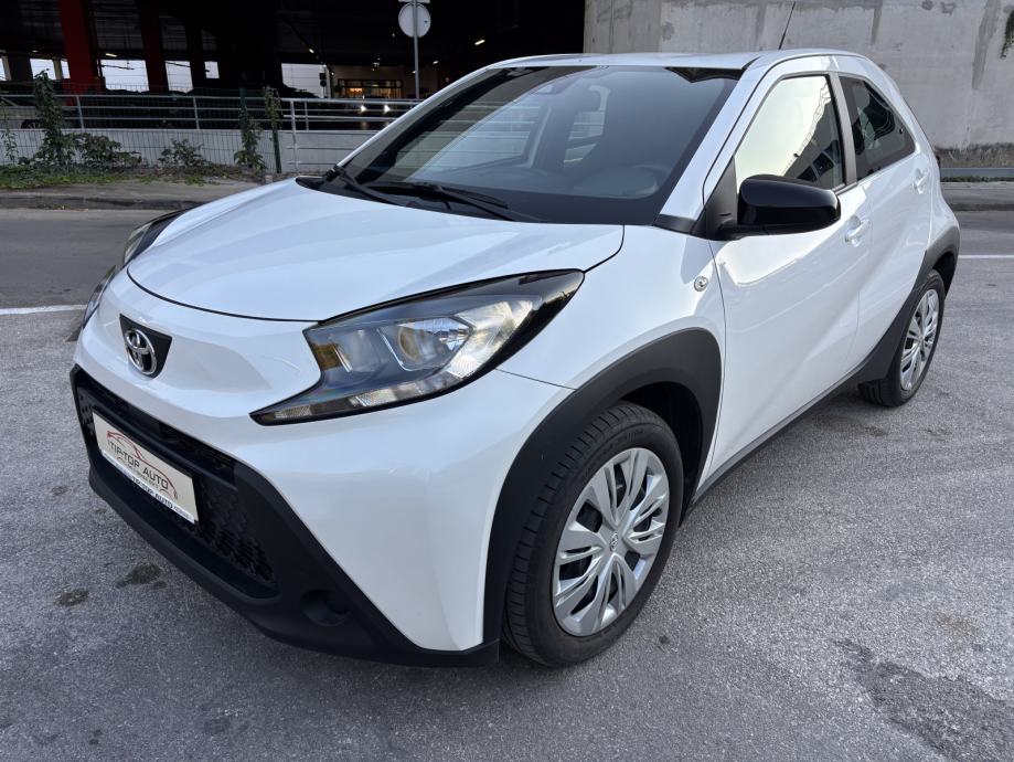 TOYOTA Aygo X 1.0 VVT-i 72 Dynamic, fotografija 3