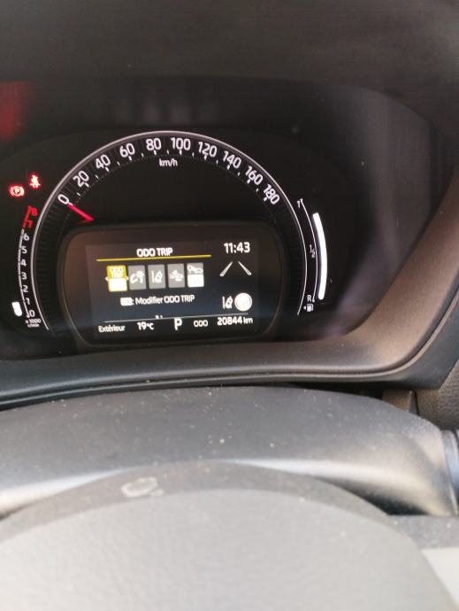 Toyota Aygo X AYGO X automatik, fotografija 9