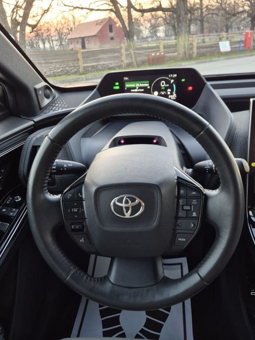 Toyota bZ4X AWD STYLE automatik, fotografija 10