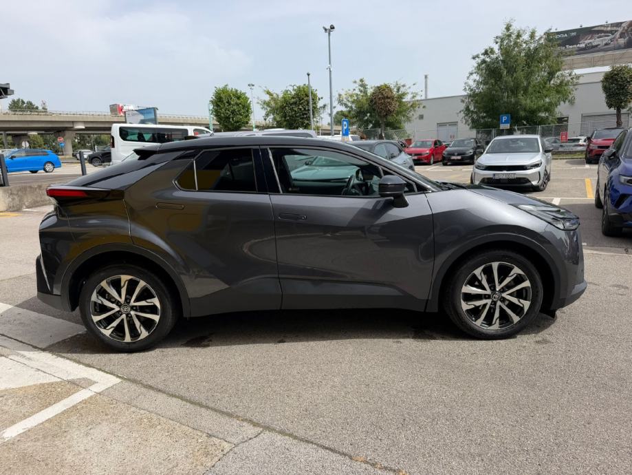 Toyota C-HR 1.8 ACTIVE DRIVE 72kW - Provjerena rabljena vozila!, fotografija 4
