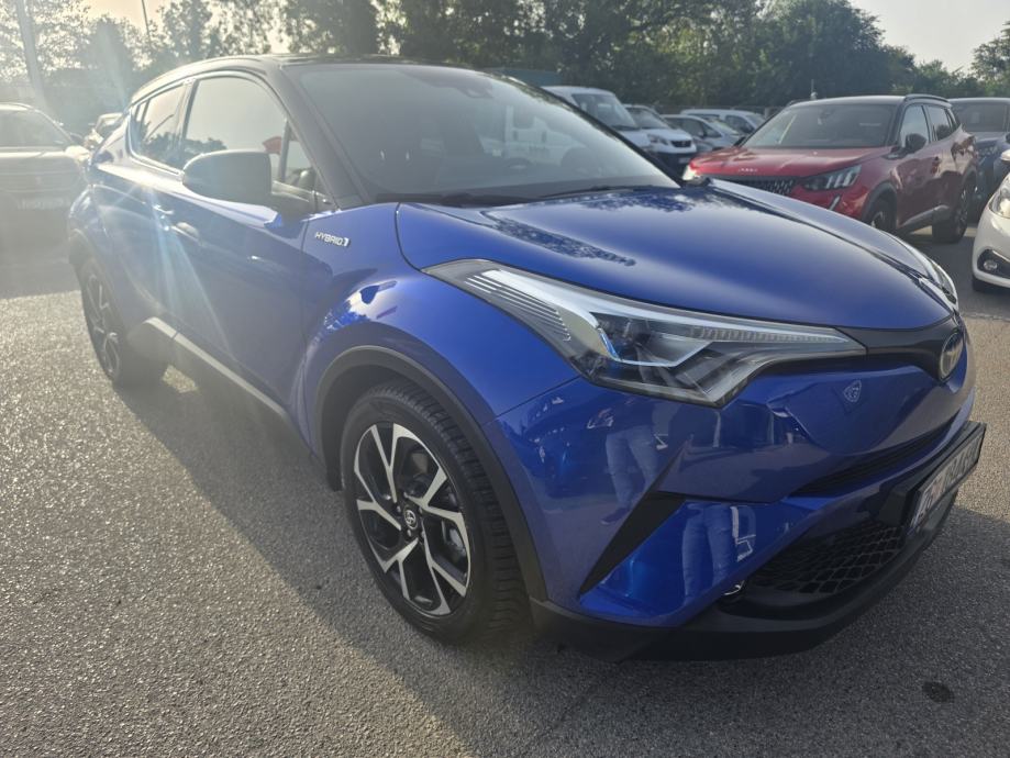 Toyota C-HR 1,8 automatik, fotografija 3