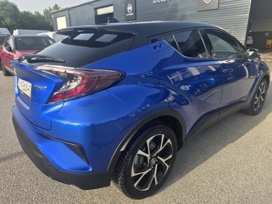 Toyota C-HR 1,8 automatik, fotografija 5