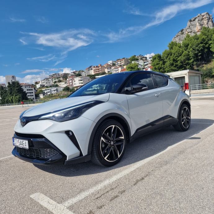 Toyota C-HR 1,8 GR Sport automatik, fotografija 3